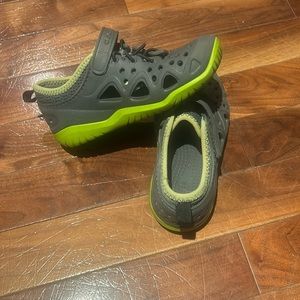 Size 13 croc shoes !!